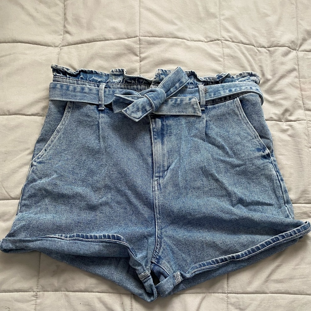 JEAN SHORTS🤍